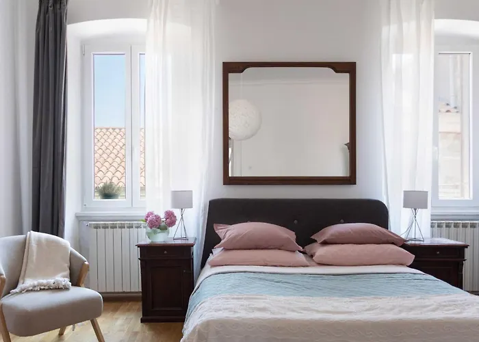 Max - Private Parking Appartamento