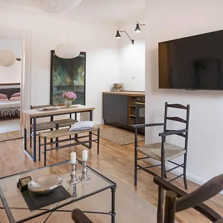 Max - Private Parking * 풀라