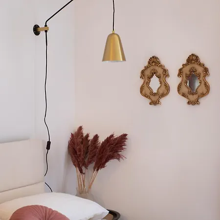 Max - Private Parking *