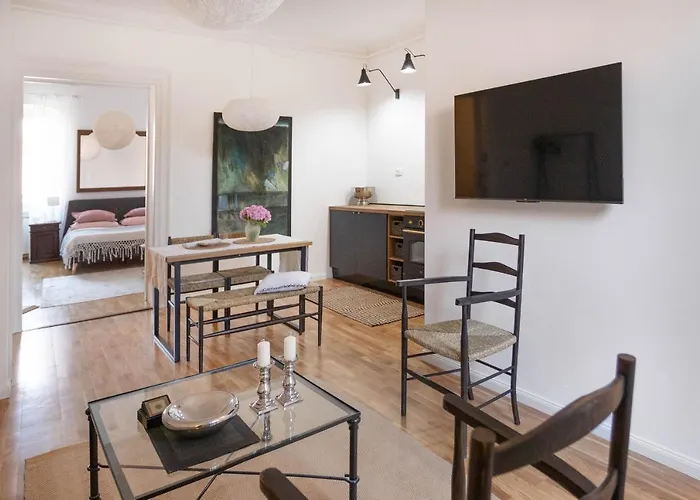 Max - Private Parking * 普拉