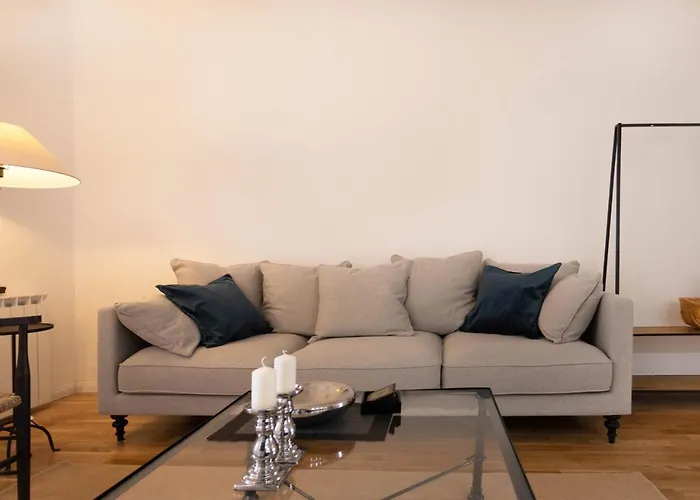 Max - Private Parking * 普拉